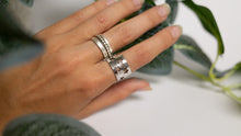 Load image into Gallery viewer, Star Struck Ring