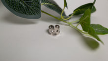 Load image into Gallery viewer, Star Struck Ring