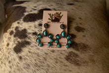 Load image into Gallery viewer, Mini Squash Blossom - Earrings
